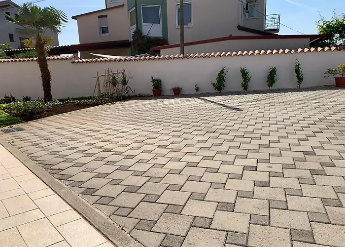 Puntizela-patty * פולה